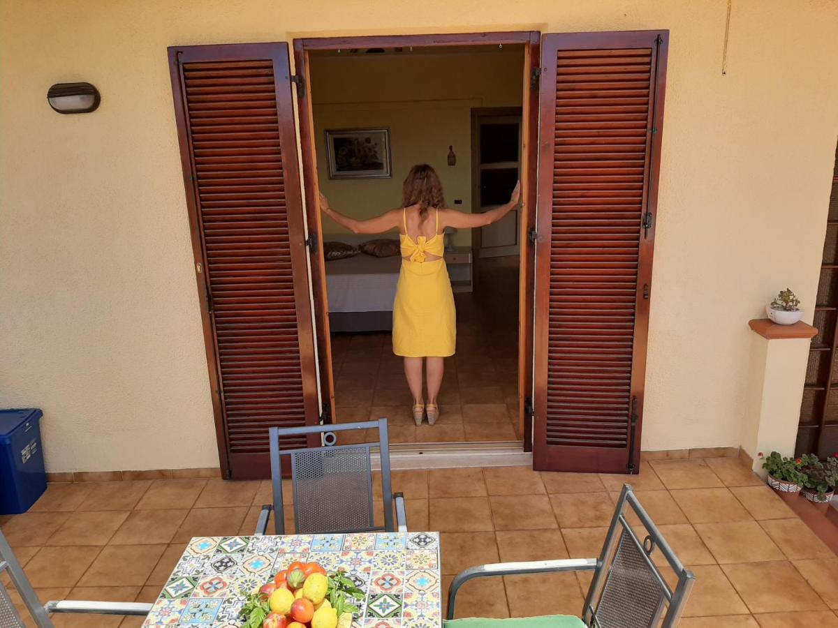 Bed and Breakfast Casanonnavittoria Terrasini Exterior foto