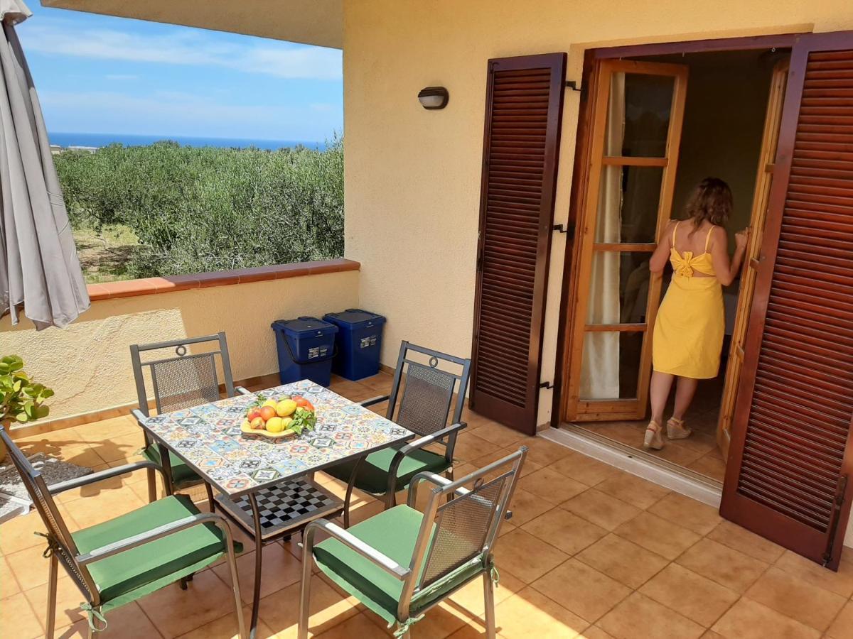 Bed and Breakfast Casanonnavittoria Terrasini Exterior foto
