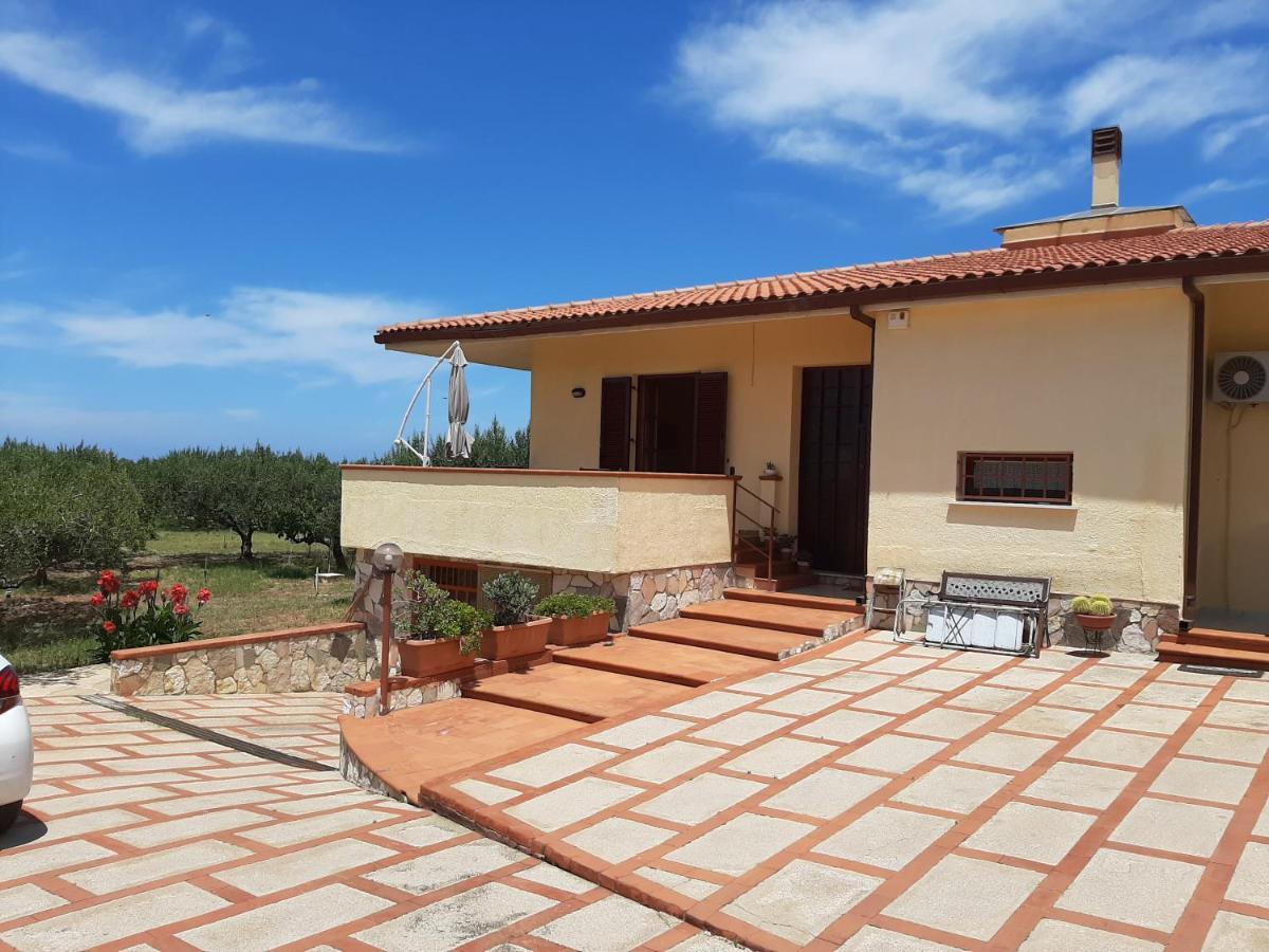 Bed and Breakfast Casanonnavittoria Terrasini Exterior foto